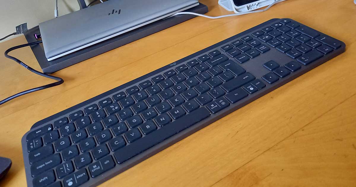 Quick review: Logitech MX Keys - the best keyboard which I had.